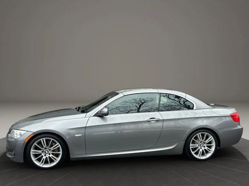 Used 2013 BMW 335i Convertible image 7