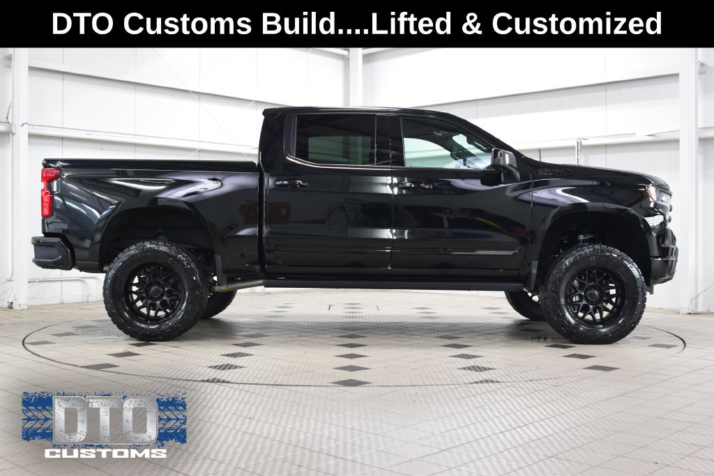 Used 2025 Chevrolet Silverado 1500 High Country w/ Midnight Edition AWD/4WD image 8