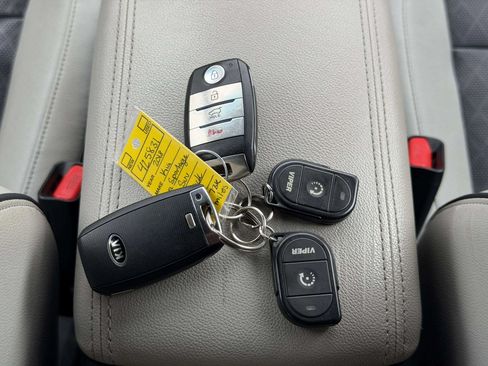 Used 2018 Kia Sportage EX w/ EX Sport Appearance Package AWD/4WD image 38