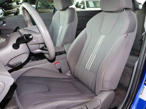Used 2023 Hyundai Elantra SEL w/ Convenience Package FWD image 27