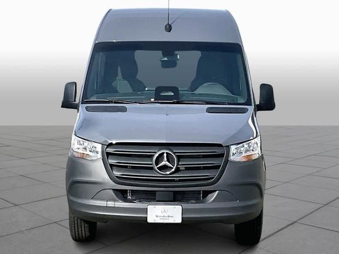 New 2025 Mercedes-Benz Sprinter 2500 image 3