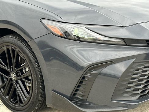 Certified 2025 Toyota Camry SE image 9