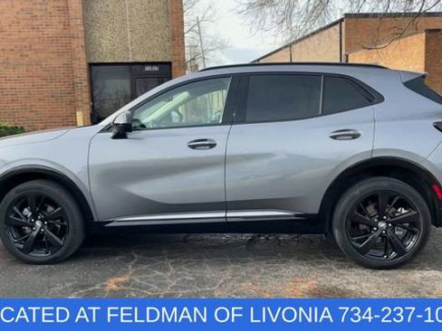 Certified 2022 Buick Envision Essence w/ Technology Package I image 5