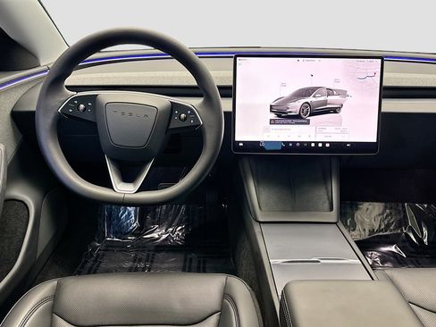 Used 2024 Tesla Model 3 Standard Range RWD image 18