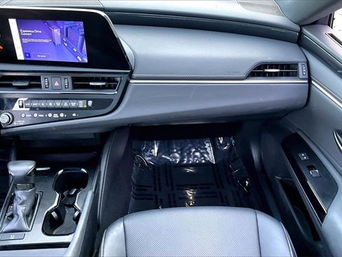 Used 2023 Lexus ES 350 image 26