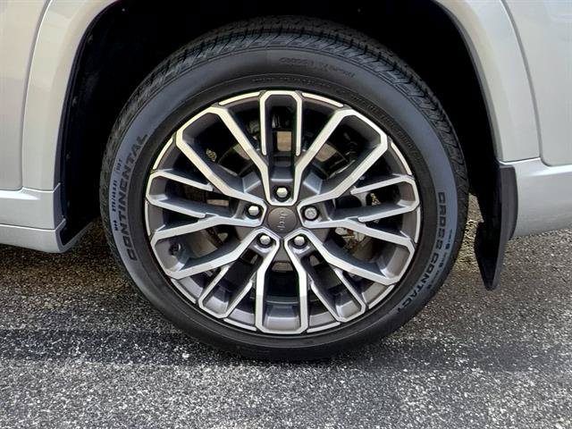 Used 2023 Jeep Grand Cherokee L Summit AWD/4WD image 33