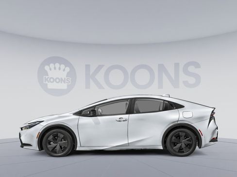 New 2026 Toyota Prius Plug-In Hybrid image 4
