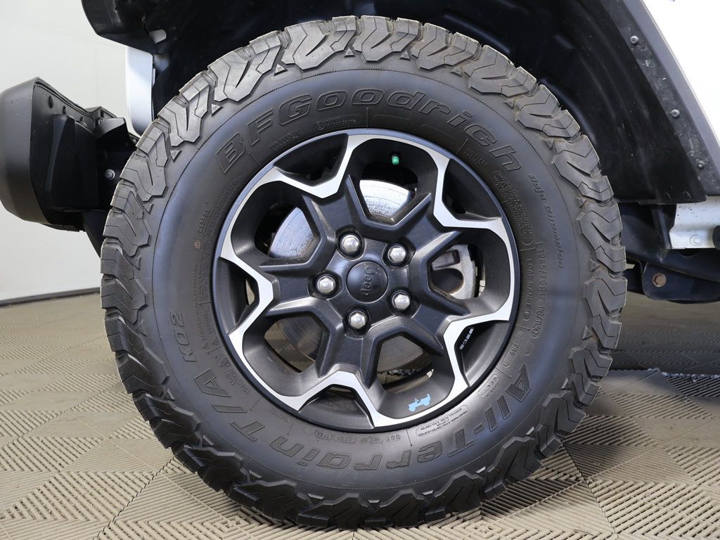 Used 2022 Jeep Wrangler Unlimited Rubicon 4xe w/ Cold Weather Group AWD/4WD image 16