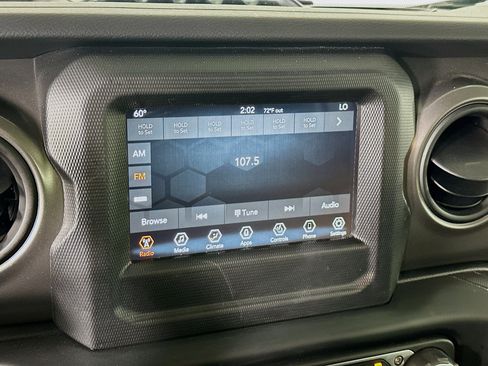 Used 2023 Jeep Wrangler Unlimited w/ Cold Weather Group AWD/4WD image 19