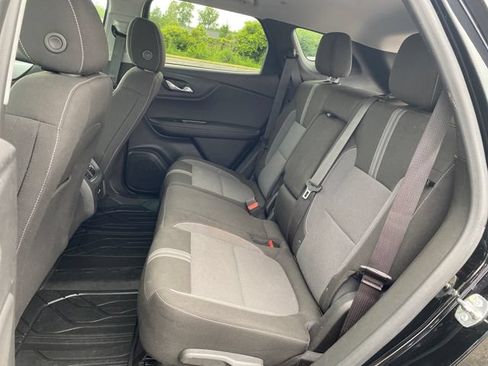 Certified 2024 Chevrolet Blazer LT w/ Convenience Package FWD image 18