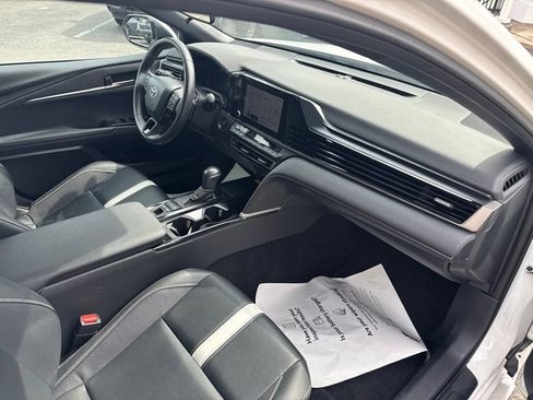 Used 2025 Toyota Camry SE FWD image 34