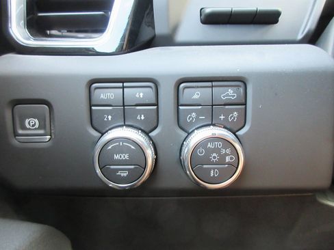 New 2026 GMC Sierra 1500 Denali w/ Denali Reserve Package image 19