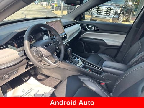 Used 2025 Jeep Compass Limited AWD/4WD image 13