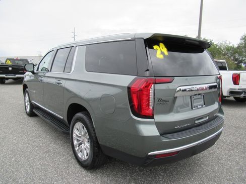 Used 2024 GMC Yukon XL SLT w/ SLT Premium Package AWD/4WD image 5