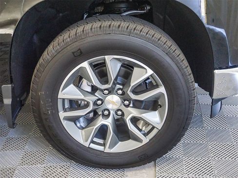 New 2026 Chevrolet Silverado 1500 LT image 11