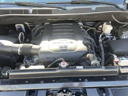 Used 2020 Toyota Tundra SR5 image 32