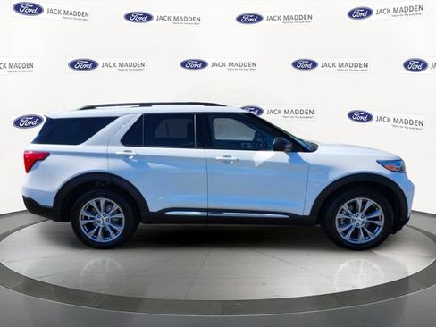 Certified 2023 Ford Explorer XLT w/ Equipment Group 202A AWD/4WD image 6