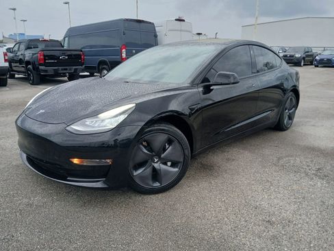 Used 2018 Tesla Model 3 Long Range image 2