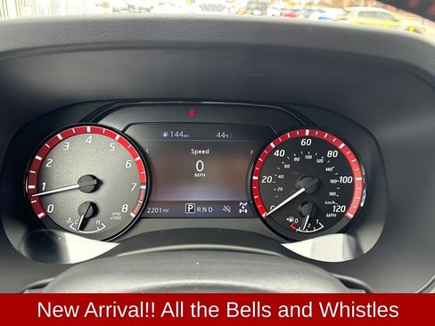 Used 2025 Nissan Frontier PRO-4X w/ Pro Premium Package image 16