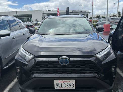 Used 2024 Toyota RAV4 XLE Premium w/ Weather Package image 4