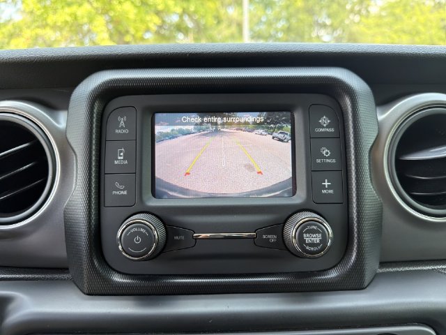 Used 2021 Jeep Wrangler Unlimited Sport AWD/4WD image 17