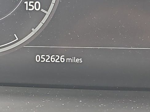 Used 2018 Land Rover Discovery HSE image 10