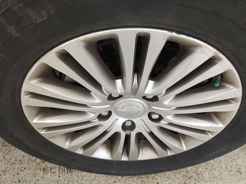 Used 2014 Chrysler Town & Country Touring-L w/ Trailer Tow Group FWD image 28