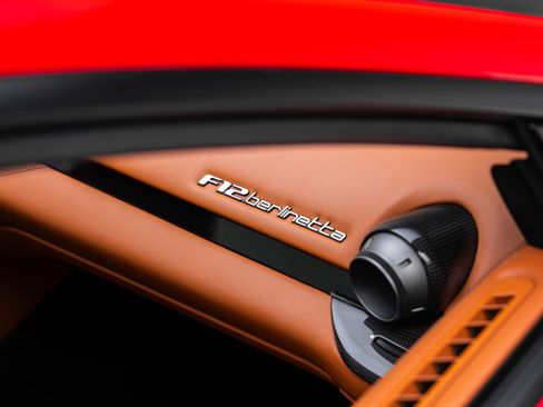 Used 2014 Ferrari F12 Berlinetta image 31