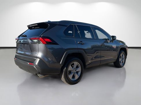 Used 2023 Toyota RAV4 LE image 5