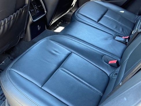 Used 2023 Porsche Macan S w/ Sport Chrono Package image 22