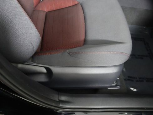 Used 2025 Toyota Corolla SE FWD image 28