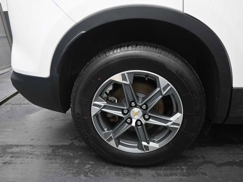 Used 2023 Chevrolet Blazer LT AWD/4WD image 8