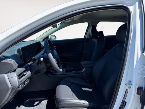 New 2026 Kia K4 EX image 10