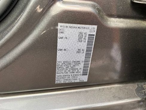 Used 2025 Nissan Altima 2.5 SV FWD image 7