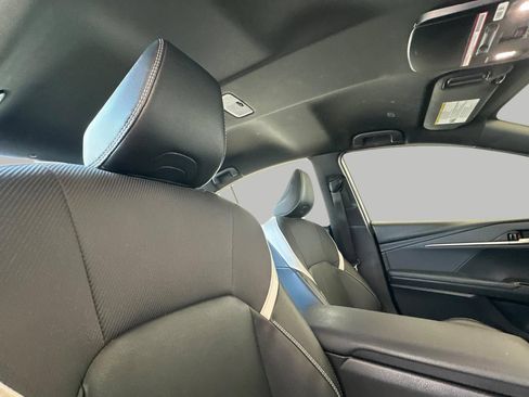 Used 2025 Toyota Camry SE FWD image 17