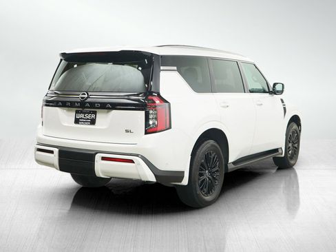 Used 2025 Nissan Armada SL AWD/4WD image 4