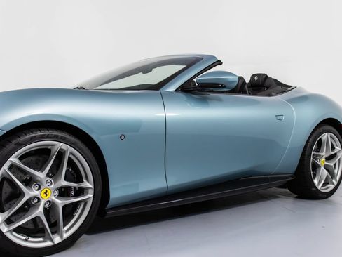 Certified 2024 Ferrari Roma Spider RWD image 30