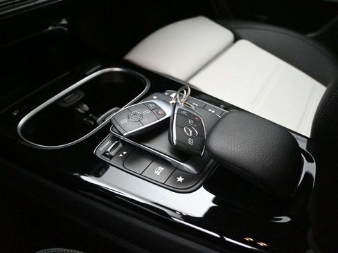 Used 2022 Mercedes-Benz A 220 4MATIC image 4