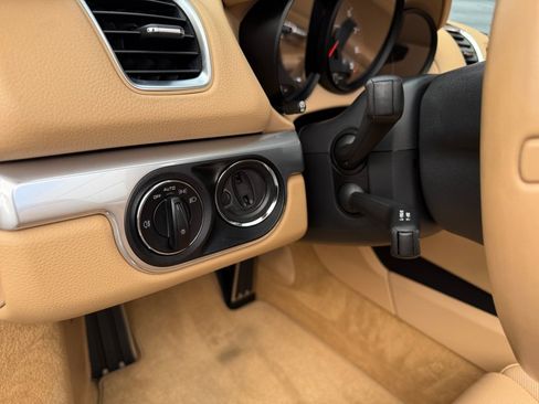 Used 2013 Porsche Boxster RWD image 23