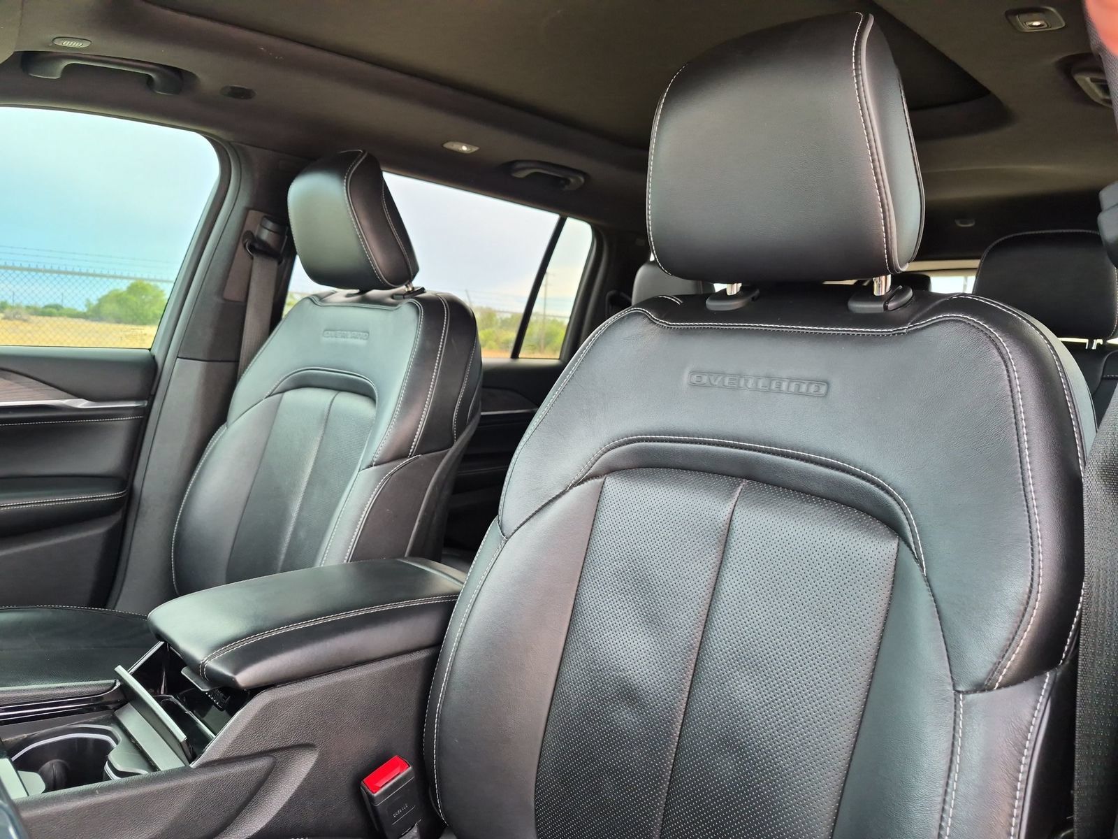 Used 2023 Jeep Grand Cherokee L Overland AWD/4WD image 6