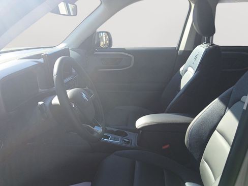 New 2025 Ford Bronco Sport Outer Banks image 9