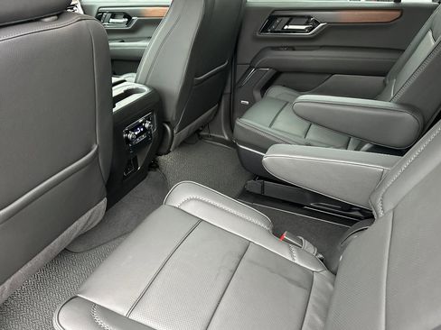 New 2026 GMC Yukon XL Denali image 13