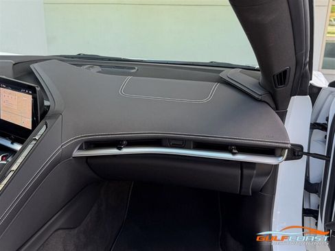 Used 2025 Chevrolet Corvette Z06 RWD image 35