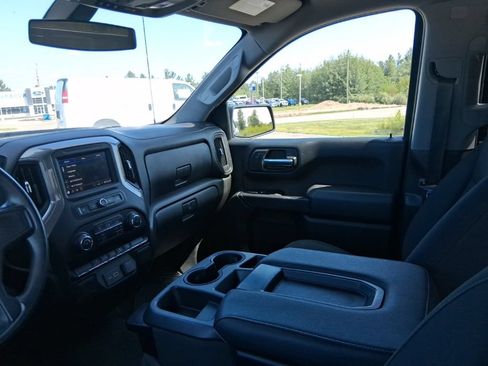 Used 2022 Chevrolet Silverado 1500 Custom Trail Boss AWD/4WD image 20