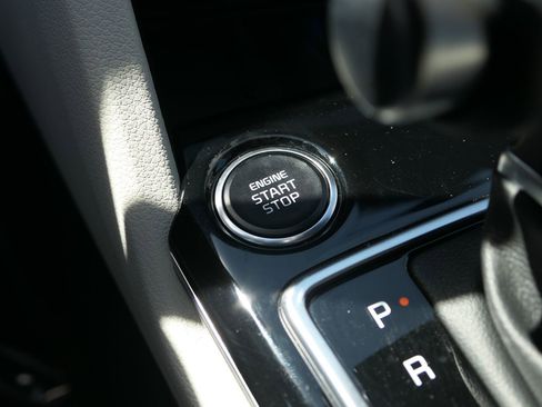 Used 2025 Kia Sportage EX image 20