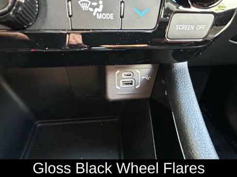 Certified 2022 Jeep Compass Limited w/ Elite Group image 21