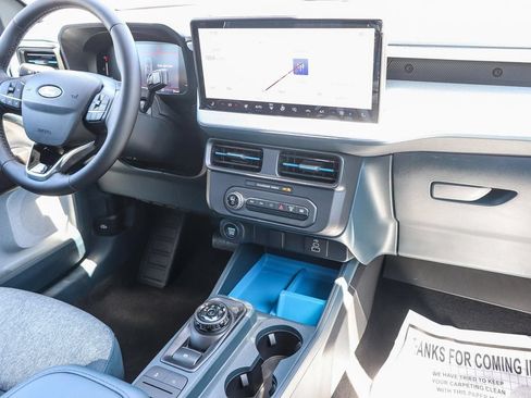 New 2025 Ford Maverick XLT w/ XLT Luxury Package AWD/4WD image 14