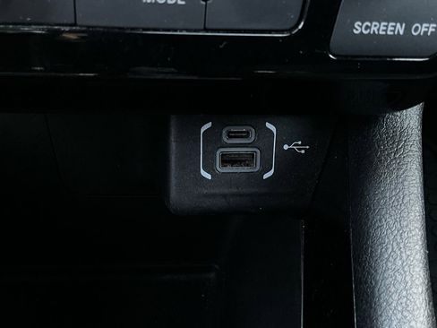 Used 2025 Jeep Compass Trailhawk image 25