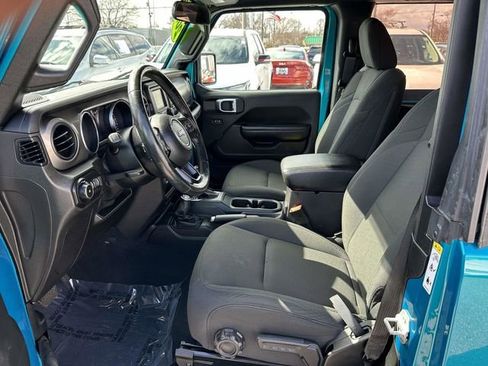 Used 2020 Jeep Wrangler Sport S image 18