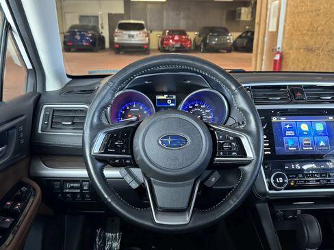 Used 2019 Subaru Outback 3.6R Touring w/ Popular Package #3A AWD/4WD image 22